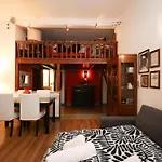 Tiziano Apartment By Ghor