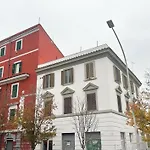 Tiziano Apartment By Ghor