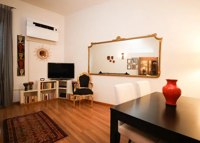 Tiziano Apartment By Ghor